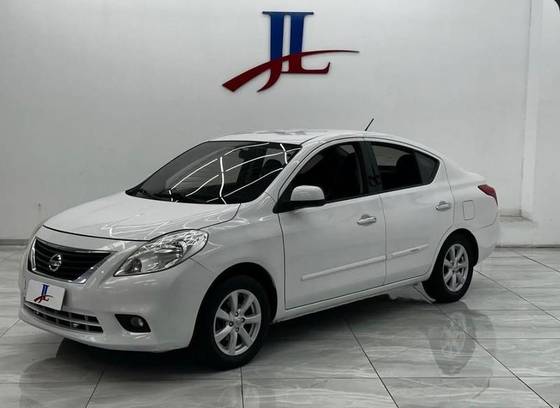 NISSAN VERSA 1.6 16V FLEX S 4P MANUAL